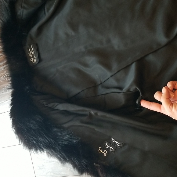 Canadian Genuine Mink and Fox Fur Coat - Picture 8 of 8